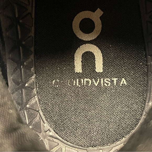 On Cloudvista Women's Black & White Trail Running Shoes Size 7 - Picture 5 of 16